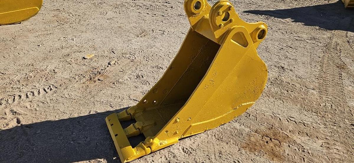 Used 2' Excavator Bucket