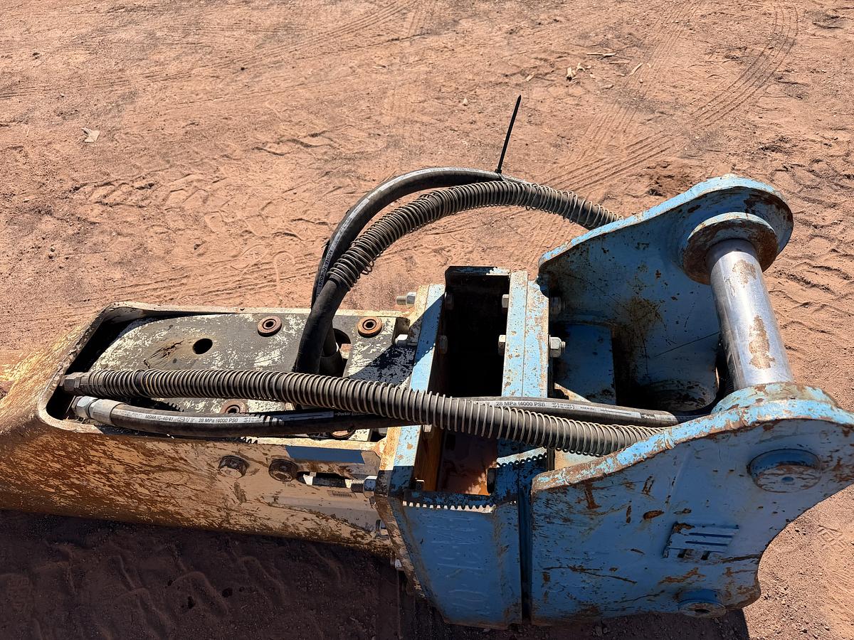 Used WB Excavator Hydraulic Jack Hammer