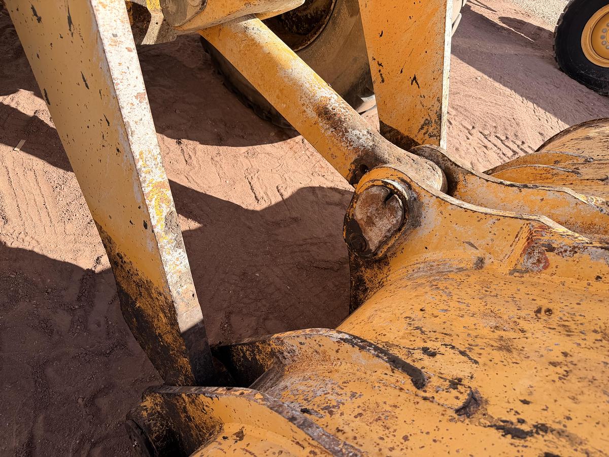 Used 1997 John Deere Loader