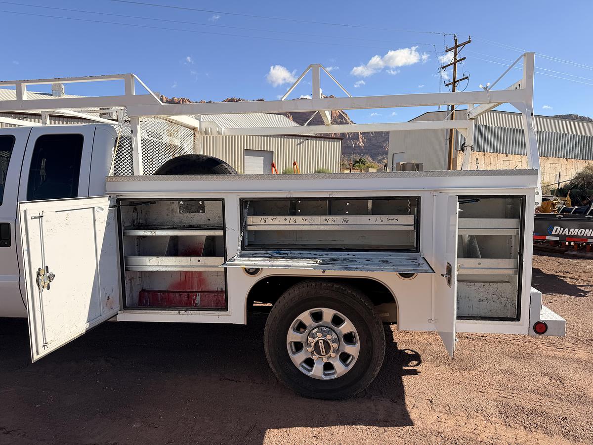 Used 2016 Ford Utility Truck