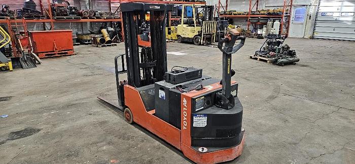 Used 2016 Toyota Shop Forklift