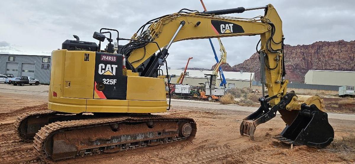 Used 2017 CAT 325F Excavator