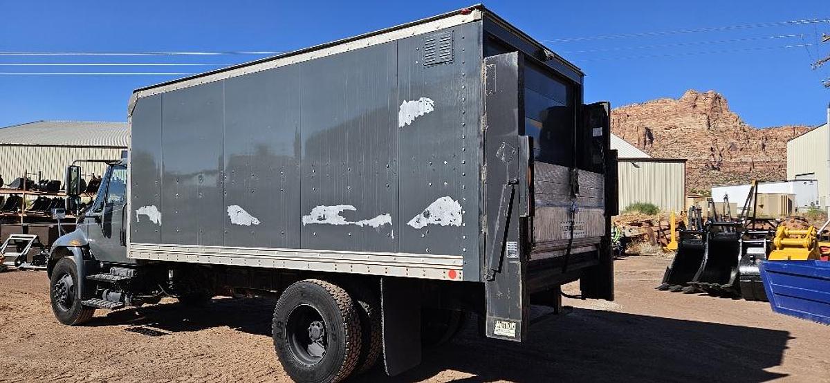 Used 2005 International Box Truck
