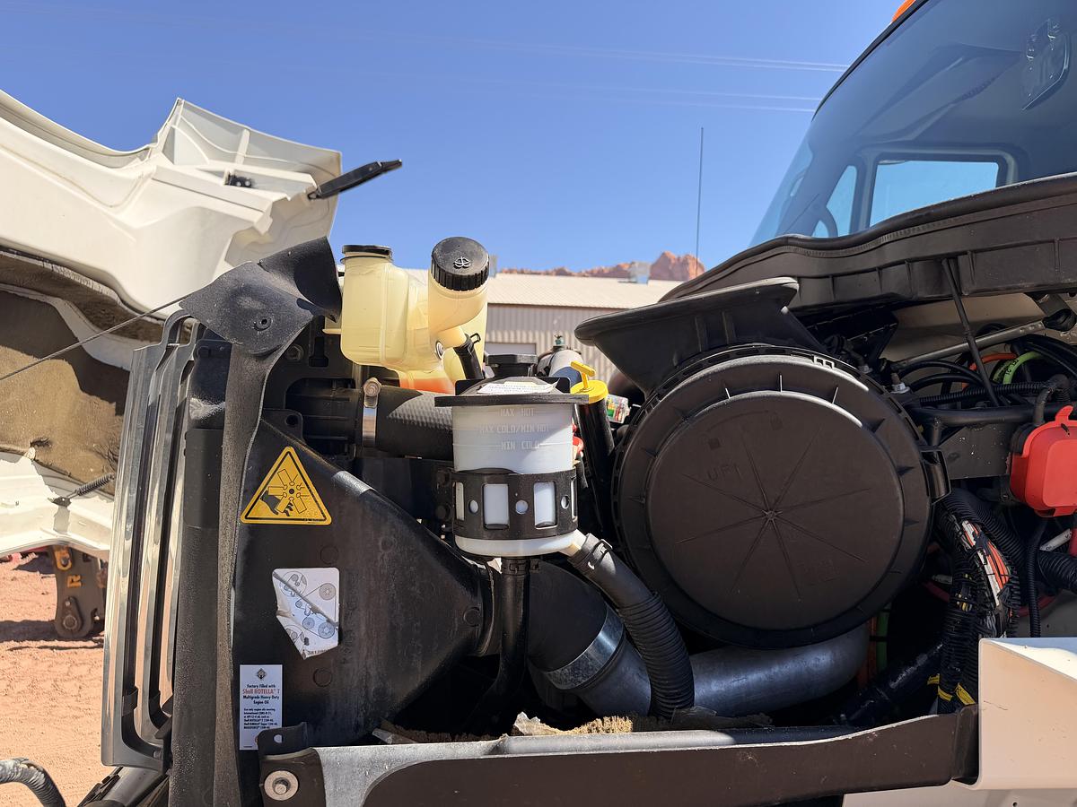 Used 2008 International Hook Truck