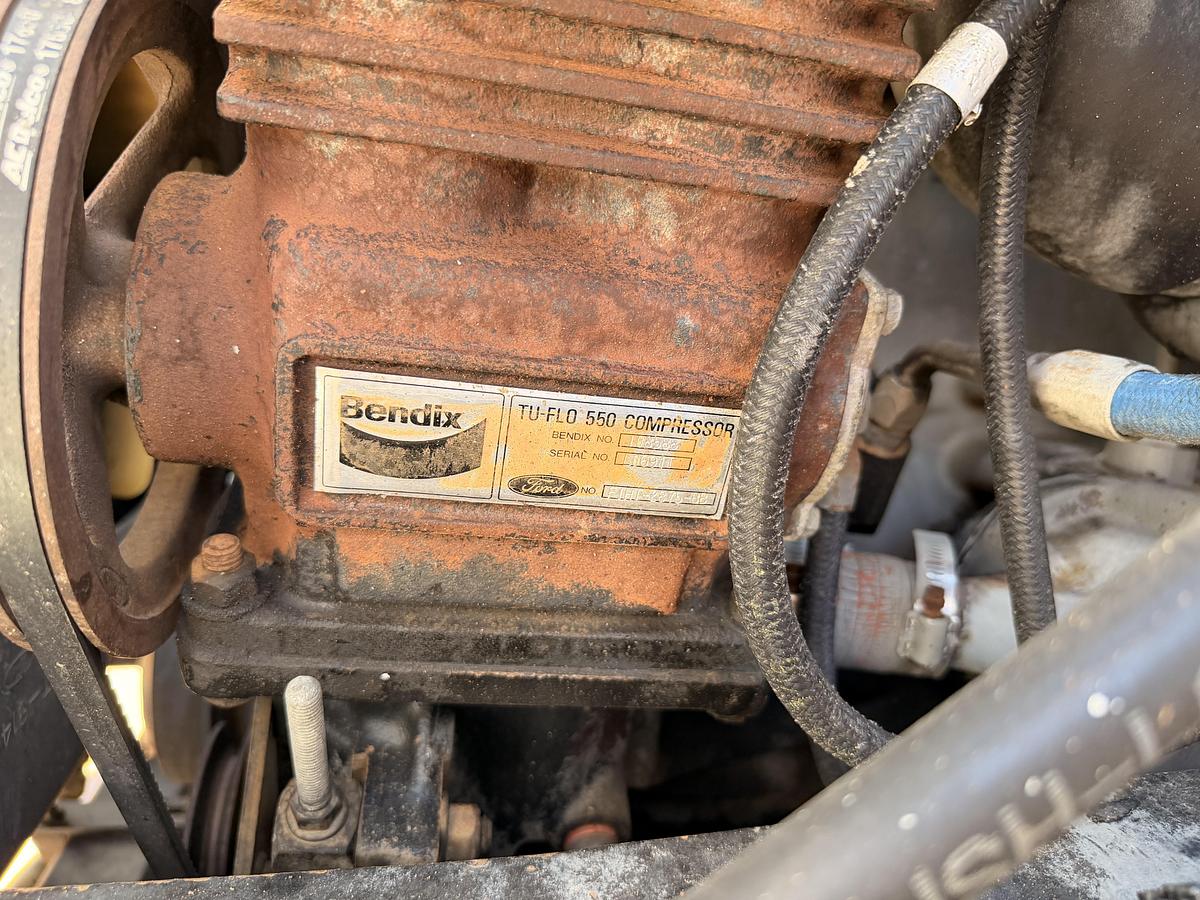 Used 1992 Ford Vacuum Truck