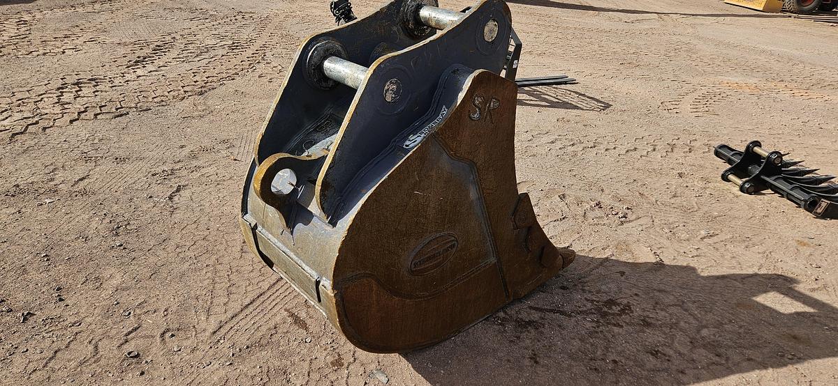Used 30" Excavator Bucket