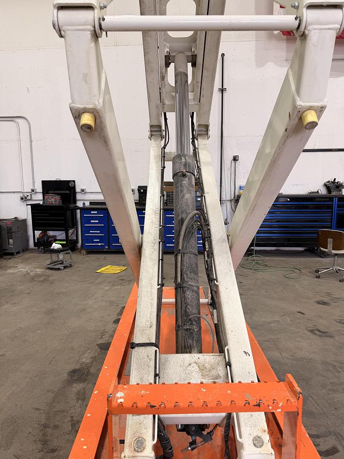 Used 2019 Snorkel S3226E Scissor Lift