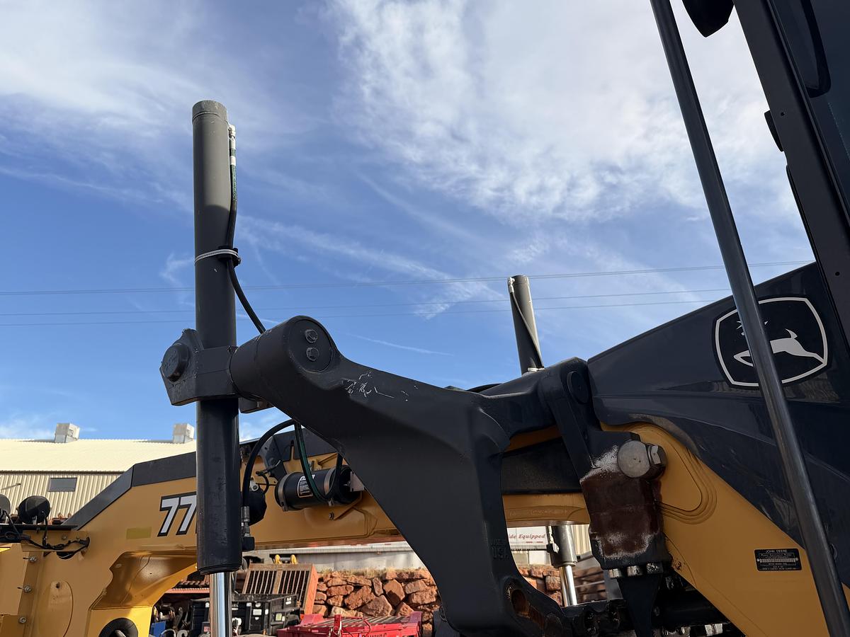 Used 2015 John Deere Grader