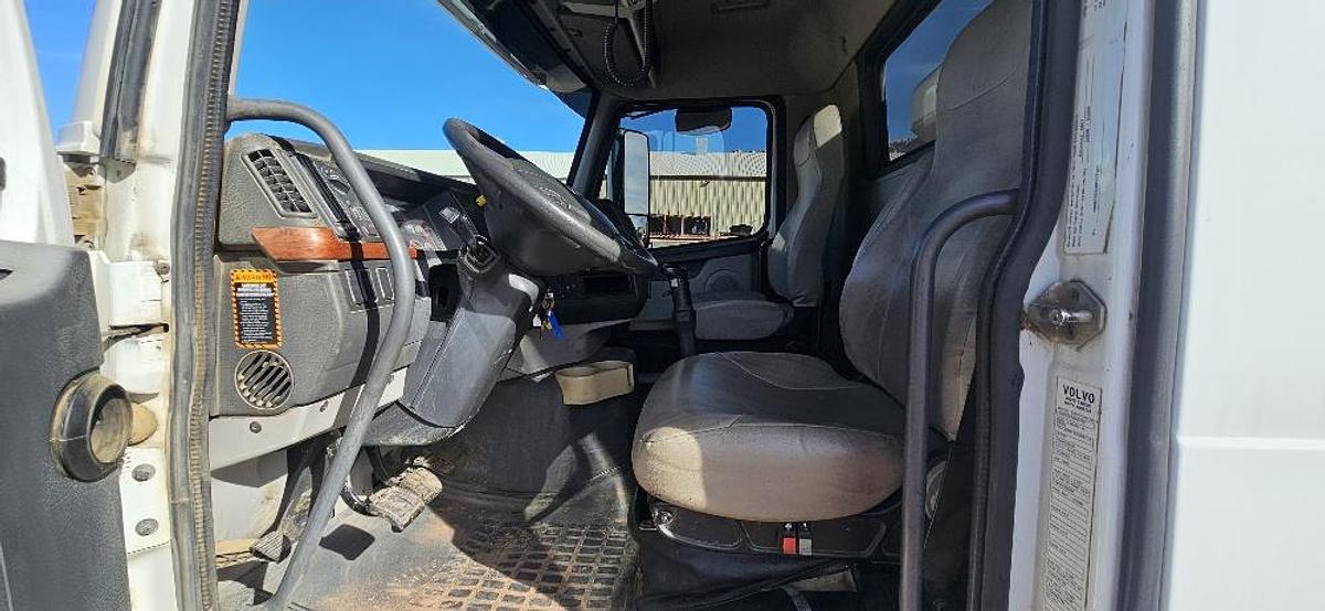 Used 2008 Volvo Dump Truck