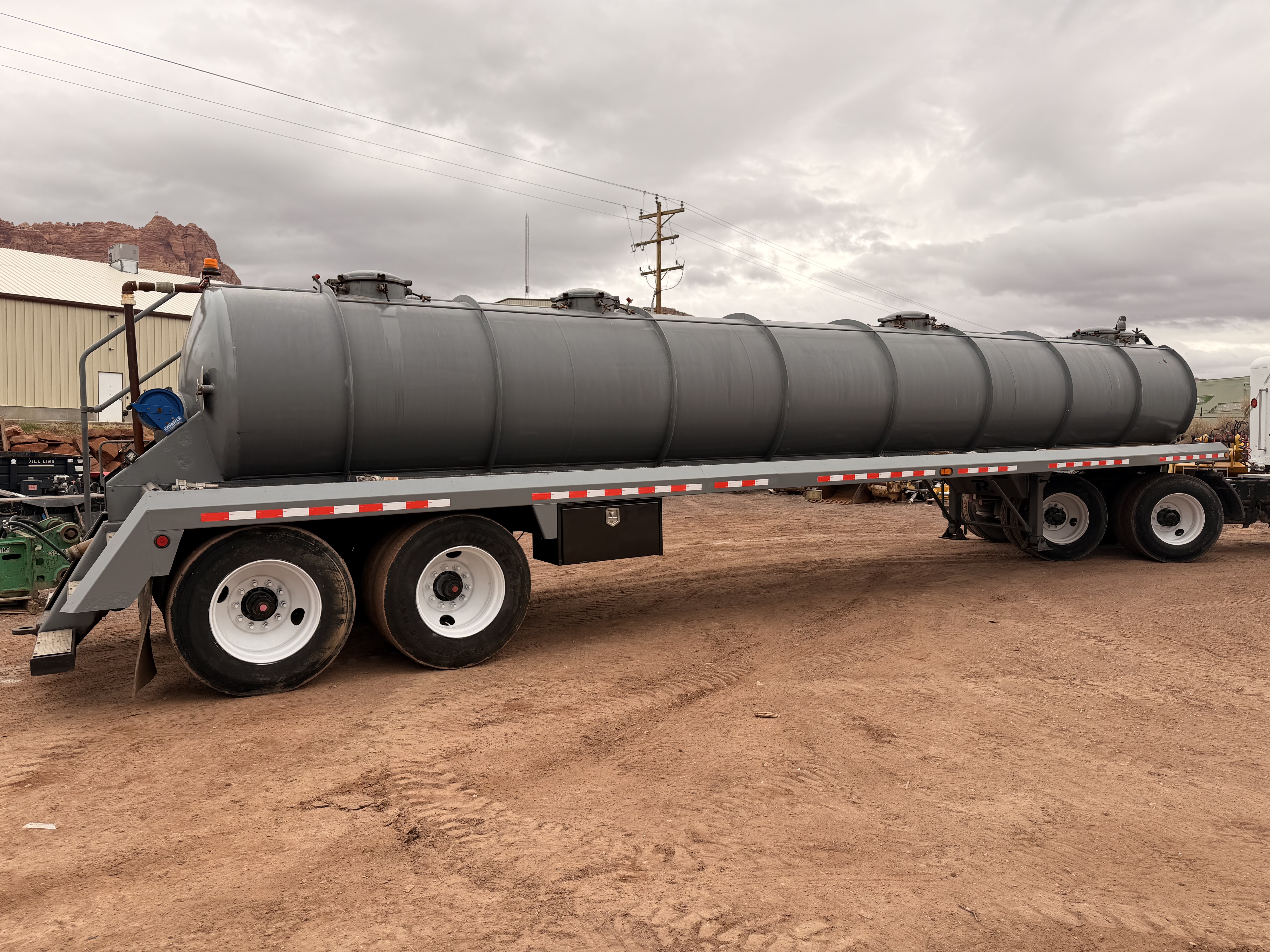 Used 2013 5,460 Gallon Vacuum Tanker Trailer