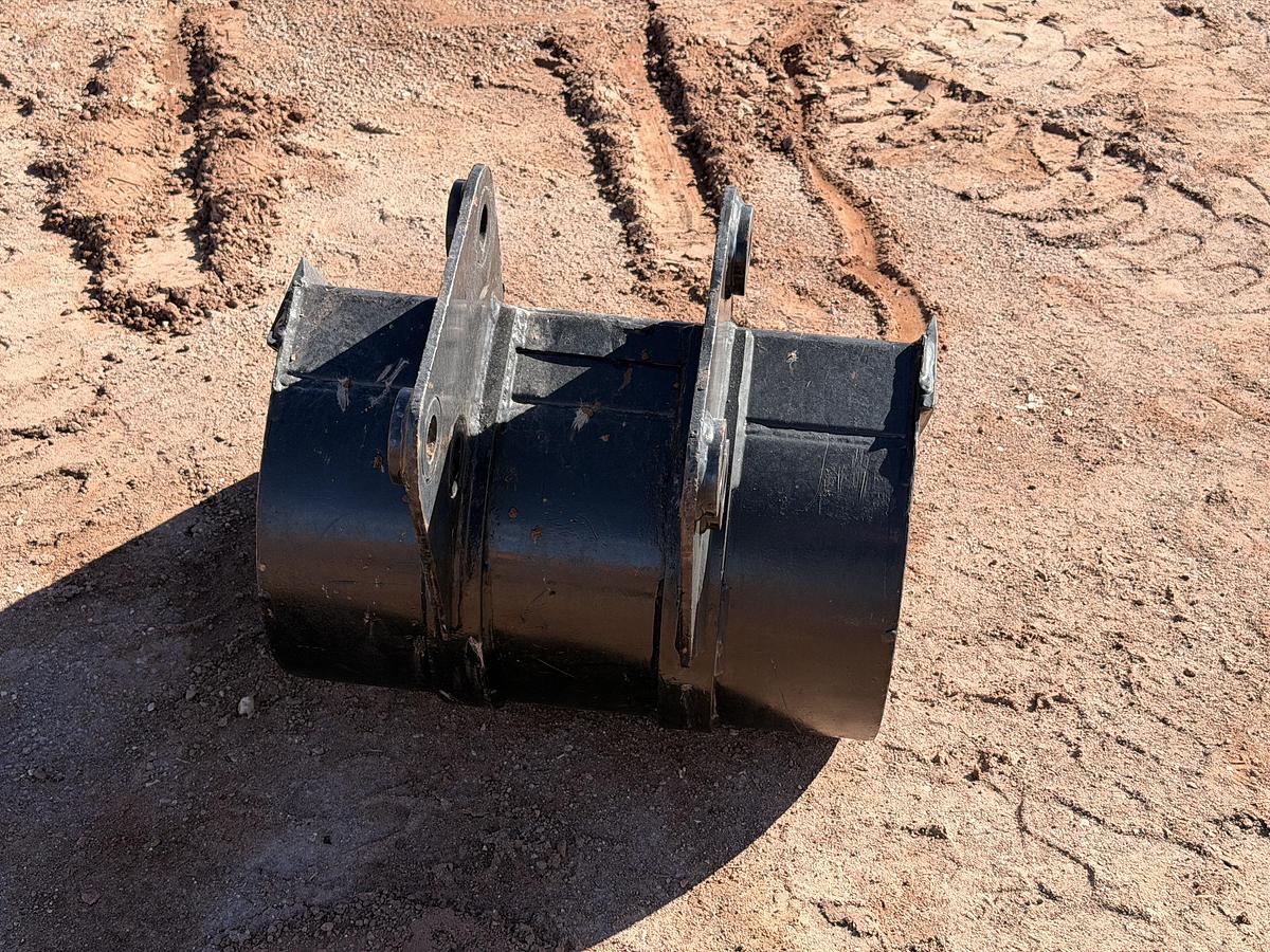 Used 24" Mini Excavator Bucket