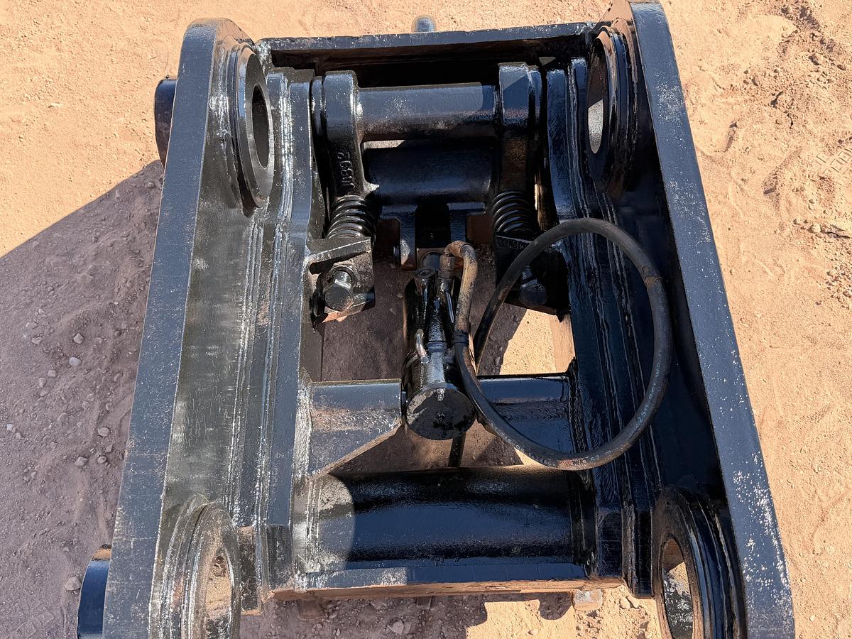 Used JB Hendrix Excavator Quick Coupler