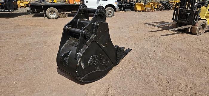 Used 24" Excavator Bucket