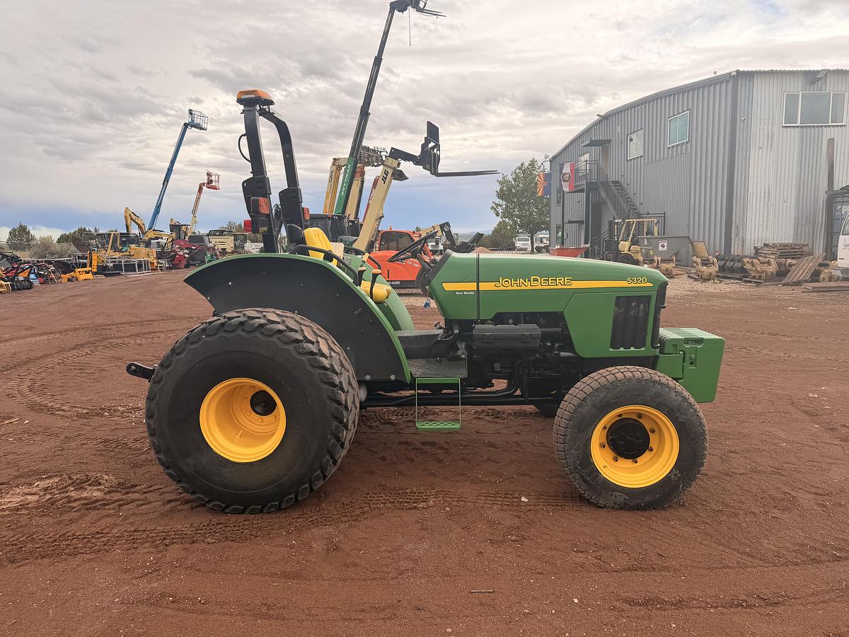 Used 2002 John Deere 5320 Tractor