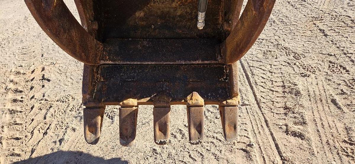 Used Rotating Excavator Grapple