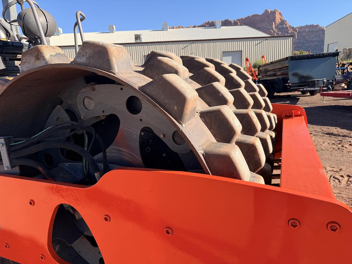 Used 2012 Hamm Sheepsfoot Roller