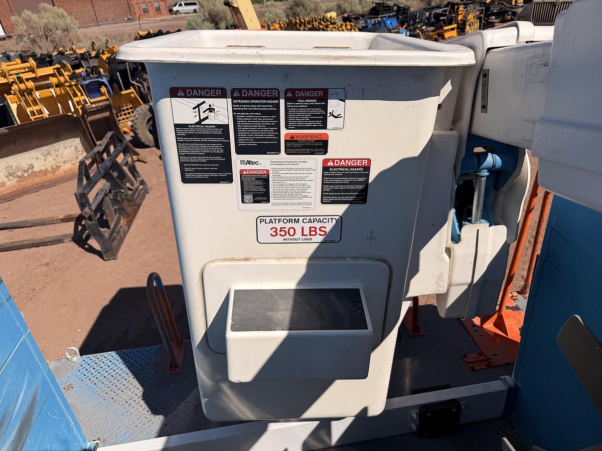 Used 2016 Ford F-550 Bucket Truck