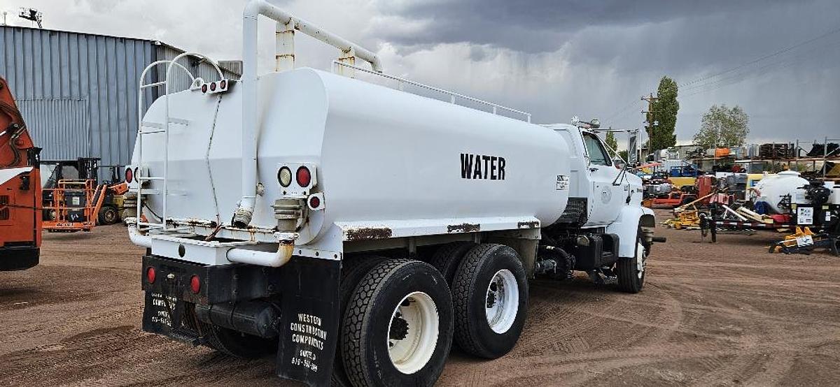 Used 1985 Kodiak 3,000 Gallon Water Truck