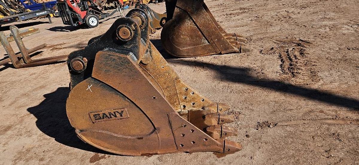 Used 30" Excavator Bucket