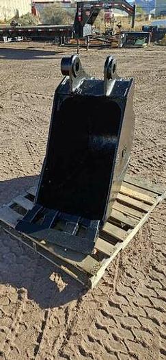 Used 24" Excavator Bucket