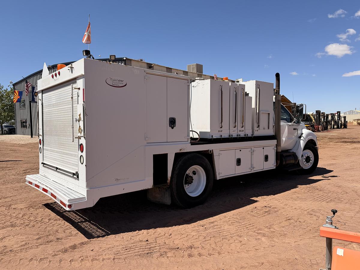 Used 2005 Ford F-750 Lube Truck