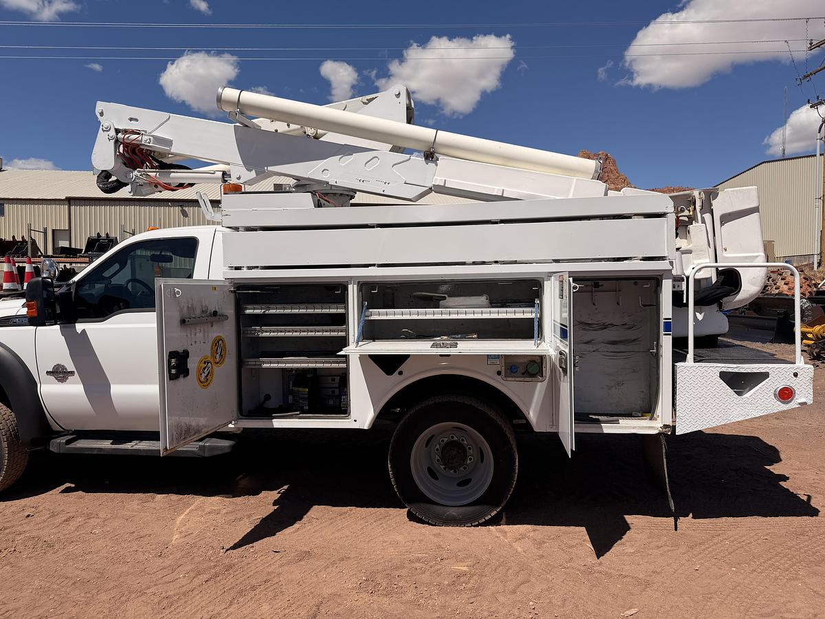 Used 2016 Ford F-550 Bucket Truck