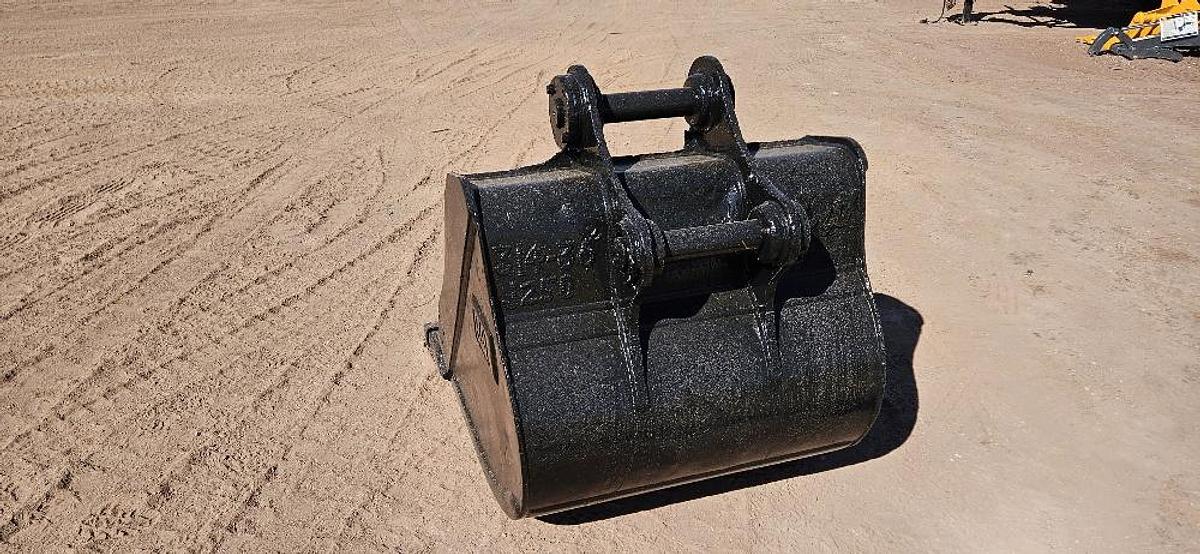 Used 36" Excavator Bucket