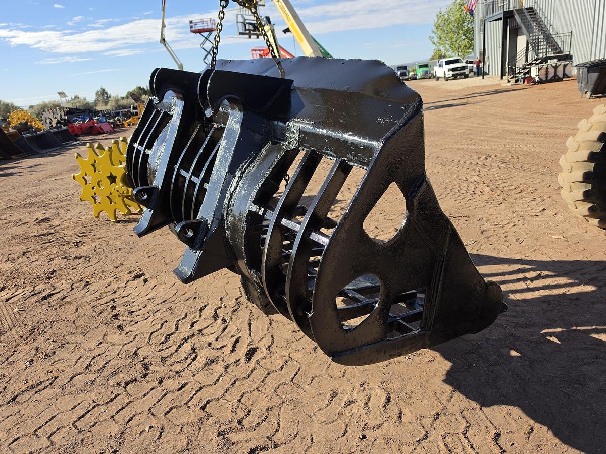 Used LOADER SKELETON BUCKET