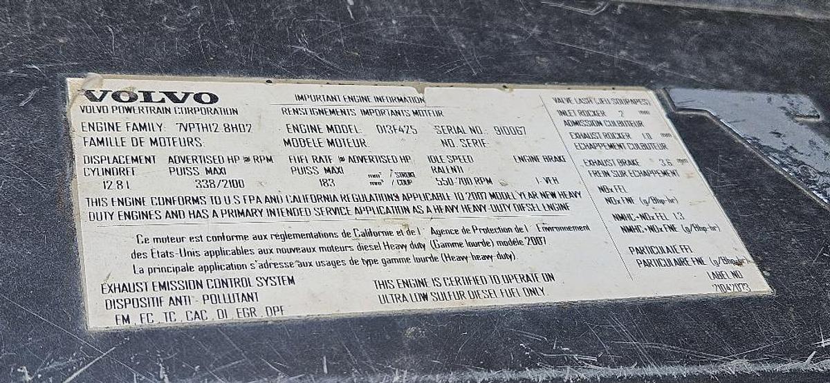 Used 2008 Volvo Dump Truck