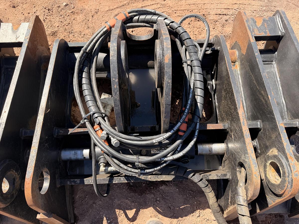Used Loader Quick Coupler