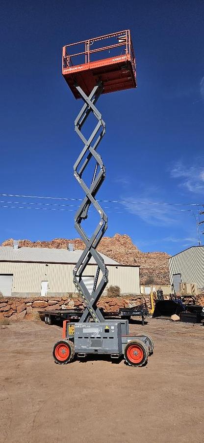 Used 2015 Sky Jack SJ6832 RET Scissor Lift