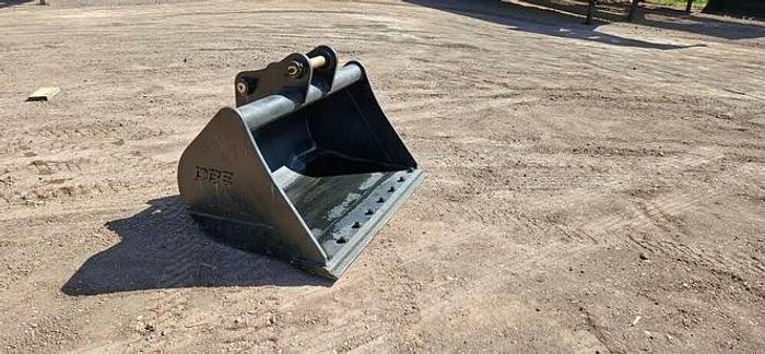 48" Excavator Clean Up Bucket