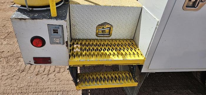 Used 2016 Ford Bucket Truck