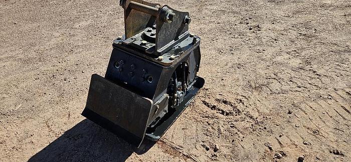 Used CAT Backhoe_Excavator Vibratory Plate