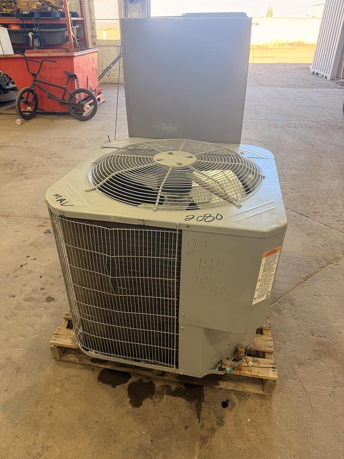Used 2T 15 SEER A/C UNIT