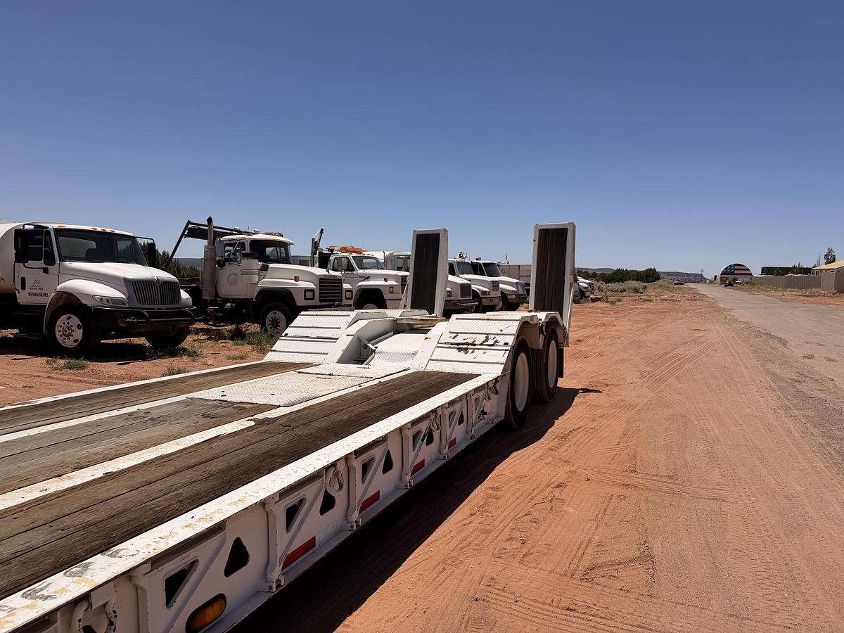 Used 2009 Trail King Lowboy Equipment Trailer