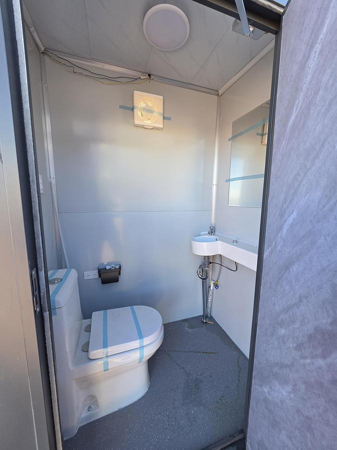 Used Double Mobile Restrooms