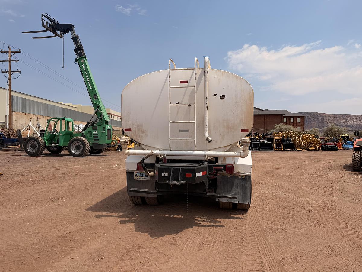 Used 2007 International 4000 Gallon Water Truck