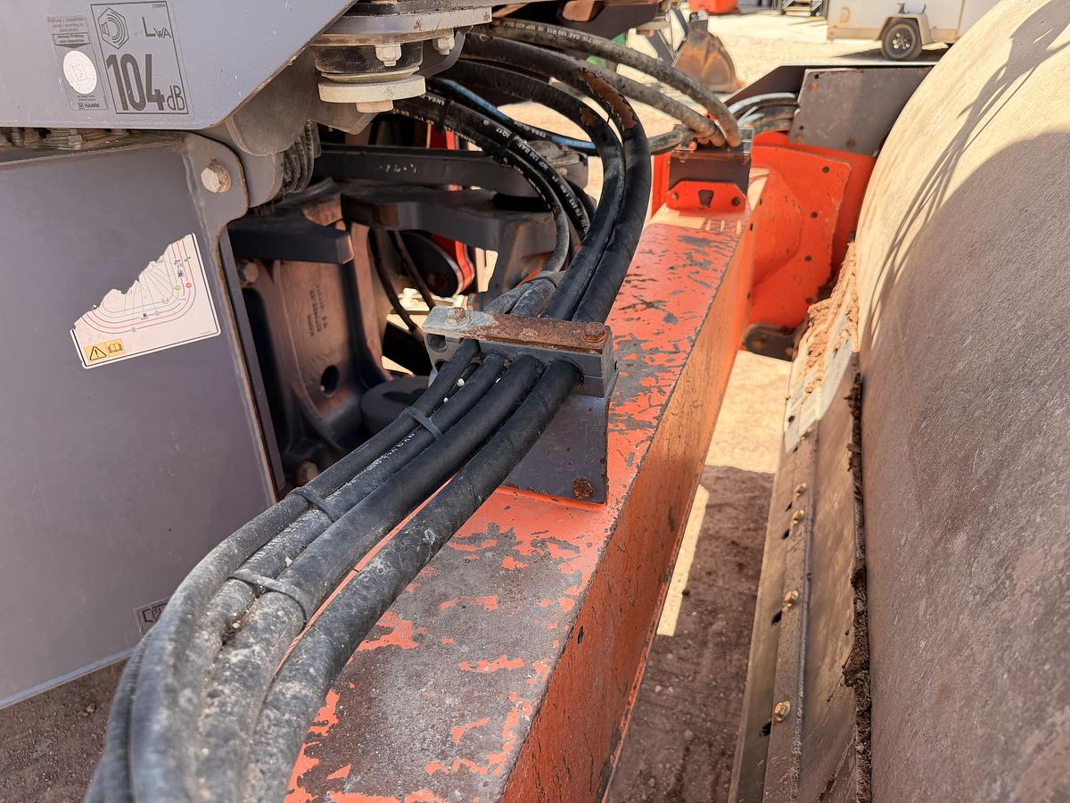 Used 2018 Hamm Smooth Drum Roller