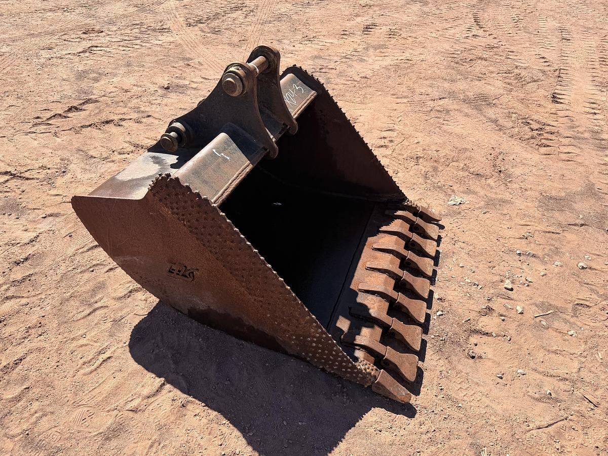 Used 42" TAG Backhoe Bucket
