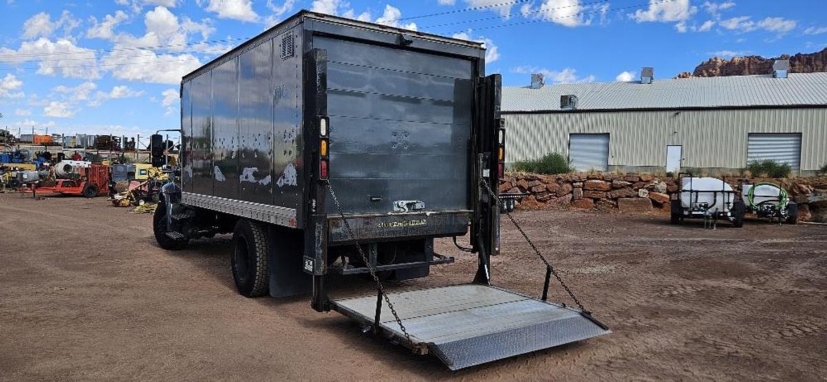 Used 2005 International Box Truck