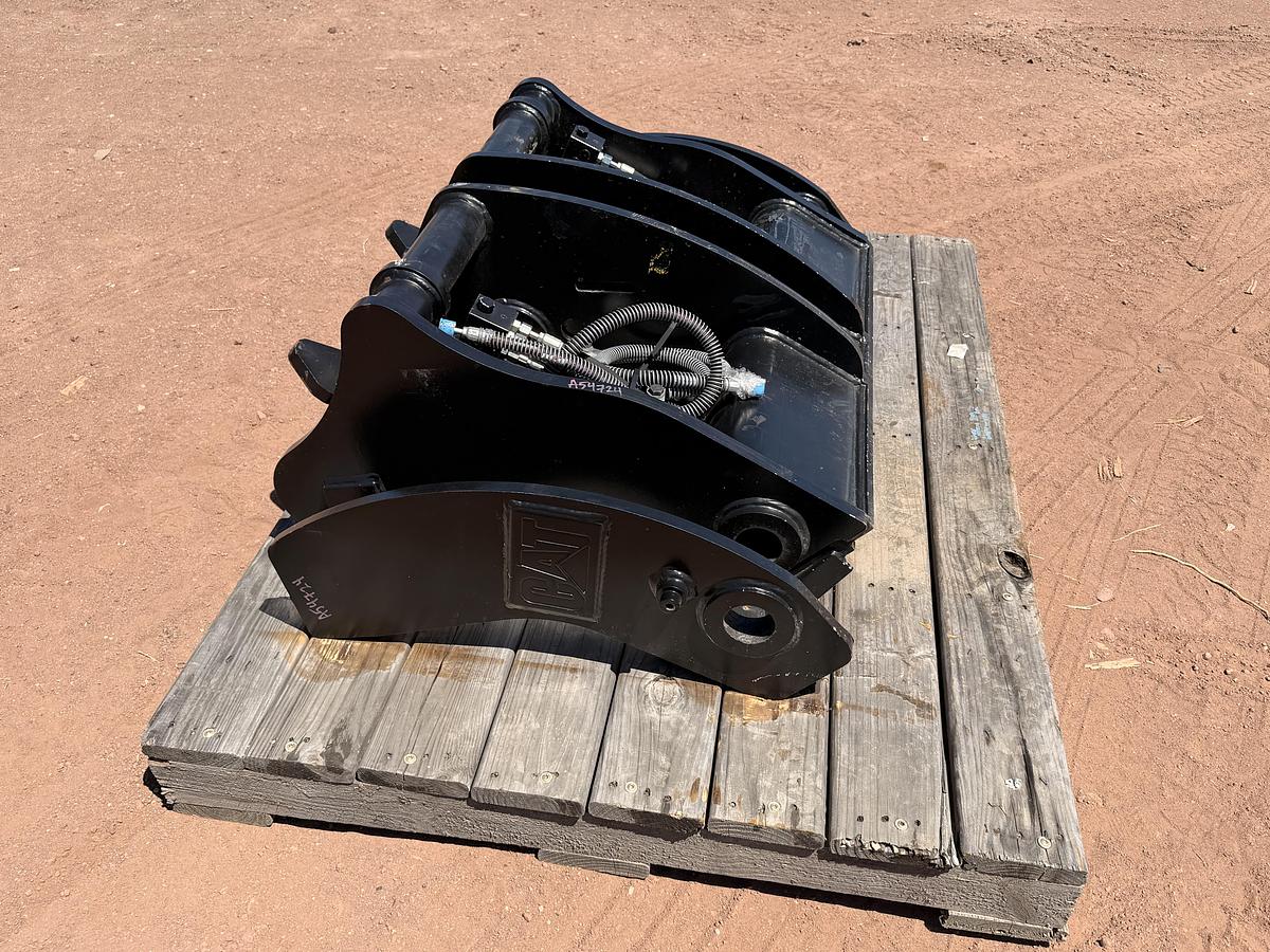 Used CAT Loader Hydraulic Quick Coupler