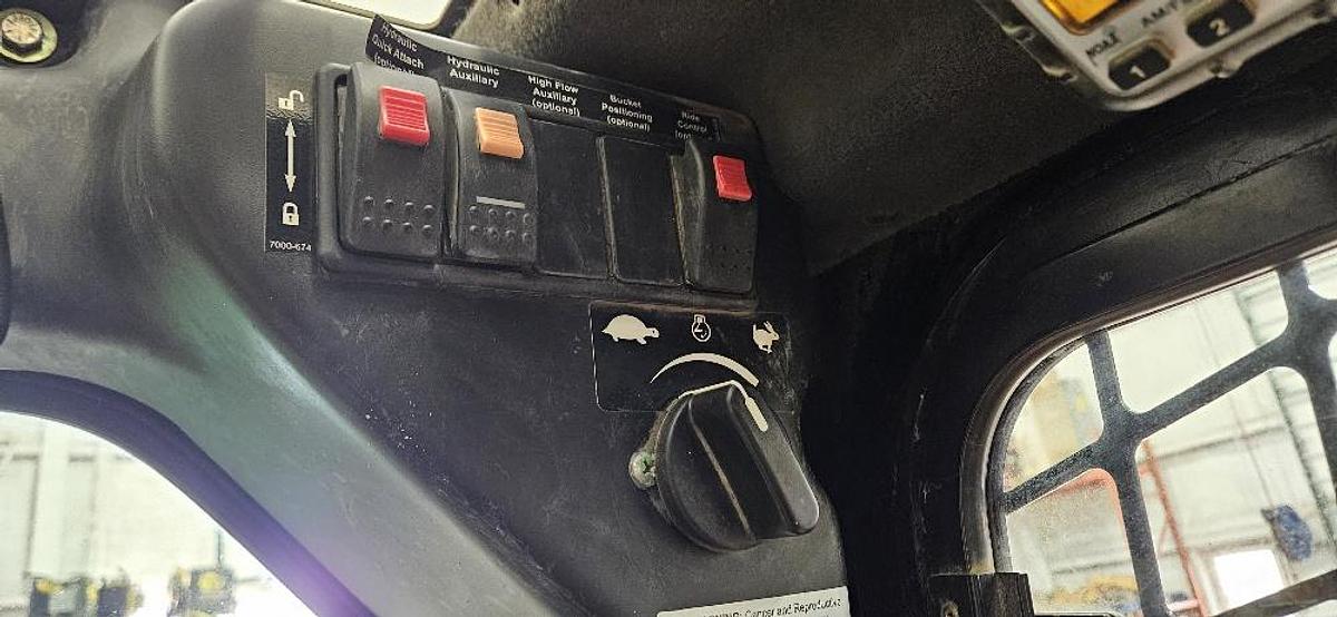 Used 2019 Takeuchi TS80V2 Skid Steer