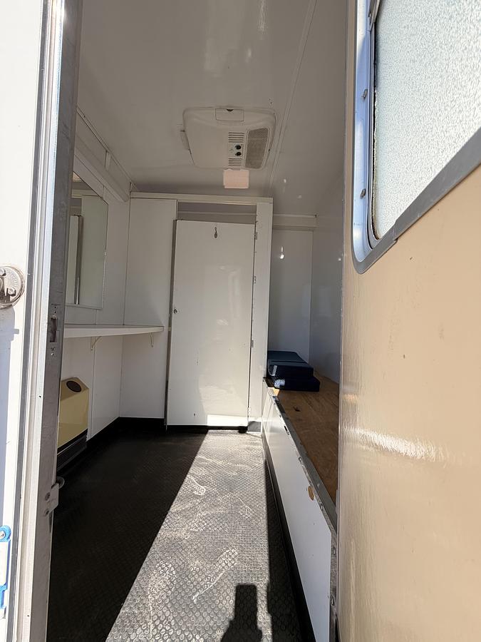 Used 2014 International Changing Room/Restroom Truck