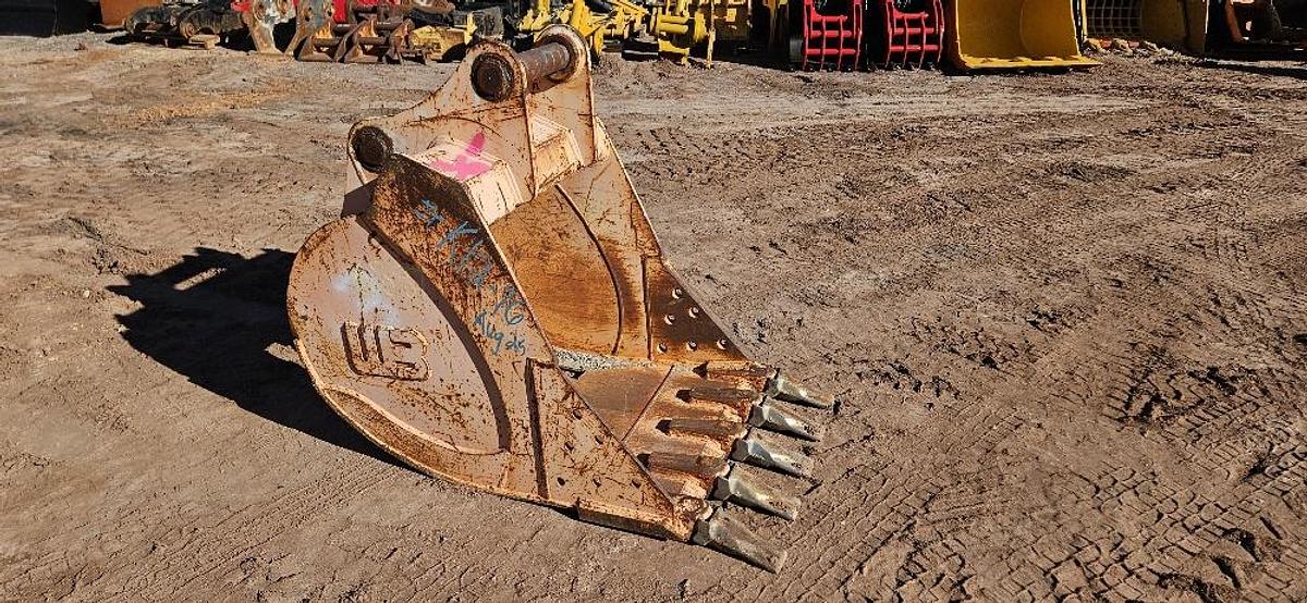 Used 36" Excavator Skeleton Bucket