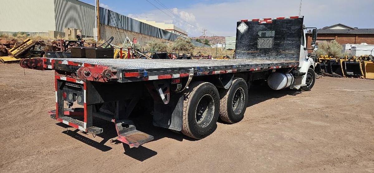 Used 2013 Freightliner M2 112 Flatbed Truck