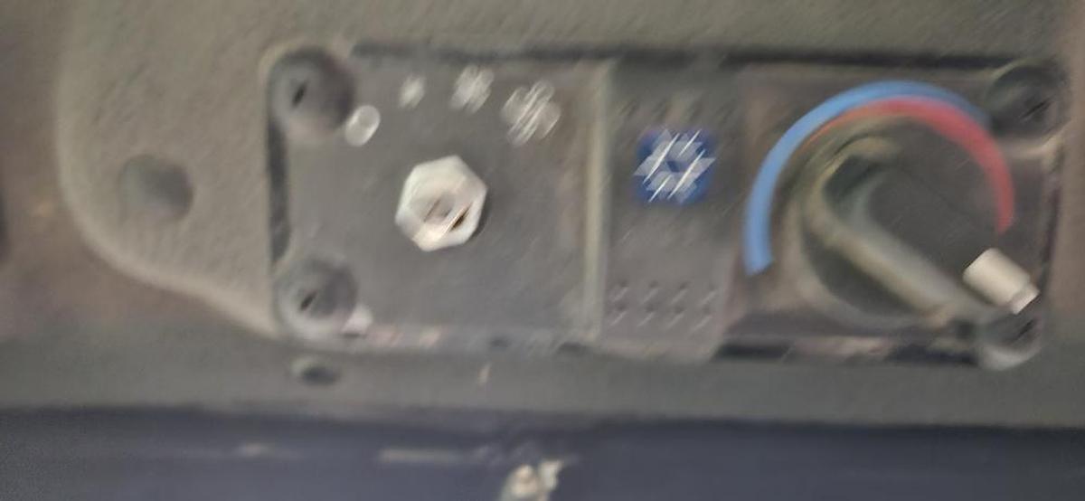 Used 2019 Takeuchi TS80V2 Skid Steer