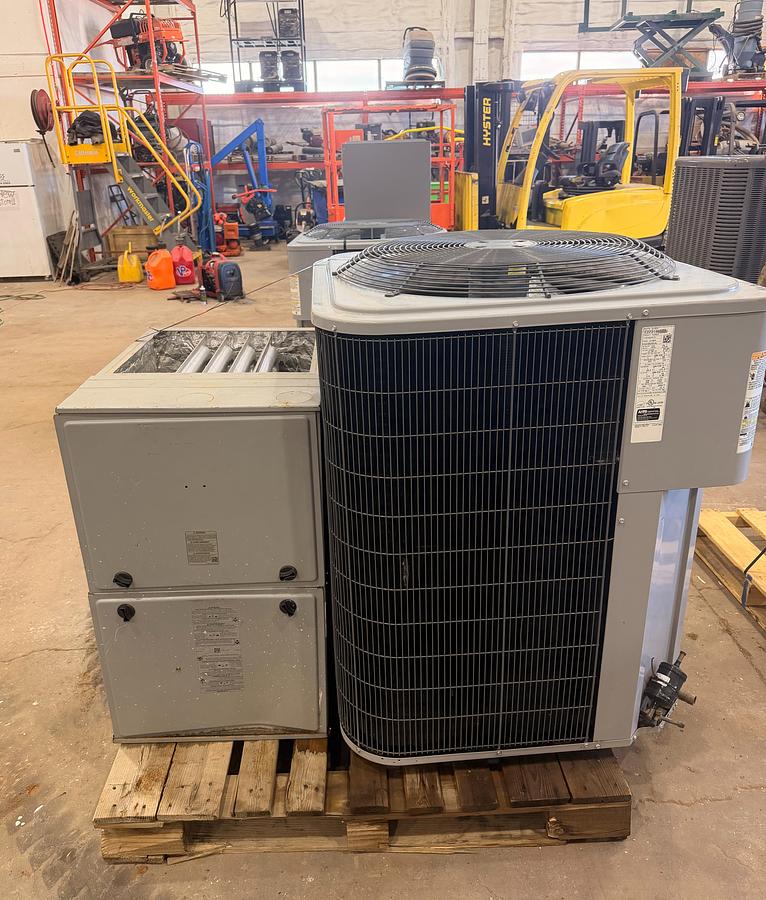 Used 4T 16 SEER A/C UNIT