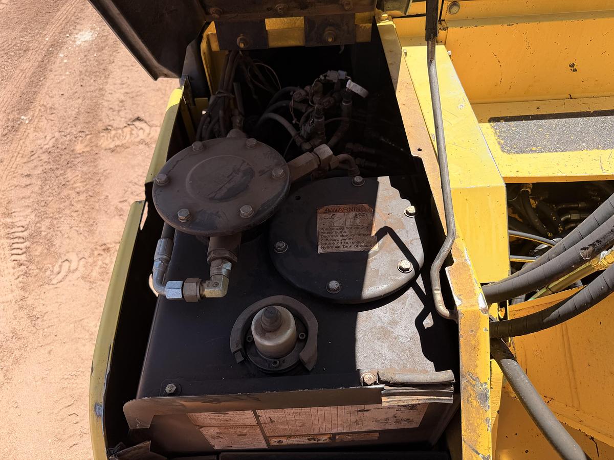 Used 2001 Kobelco 135 SR Excavator