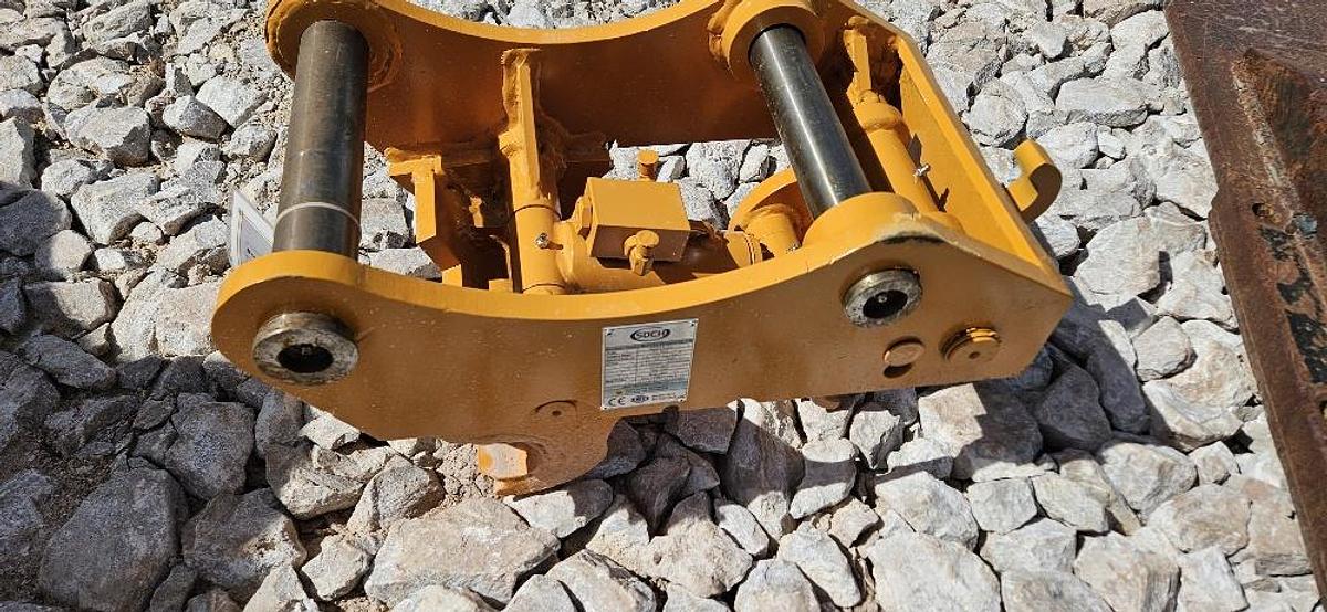 Cat Backhoe Hydraulic Quick Coupler